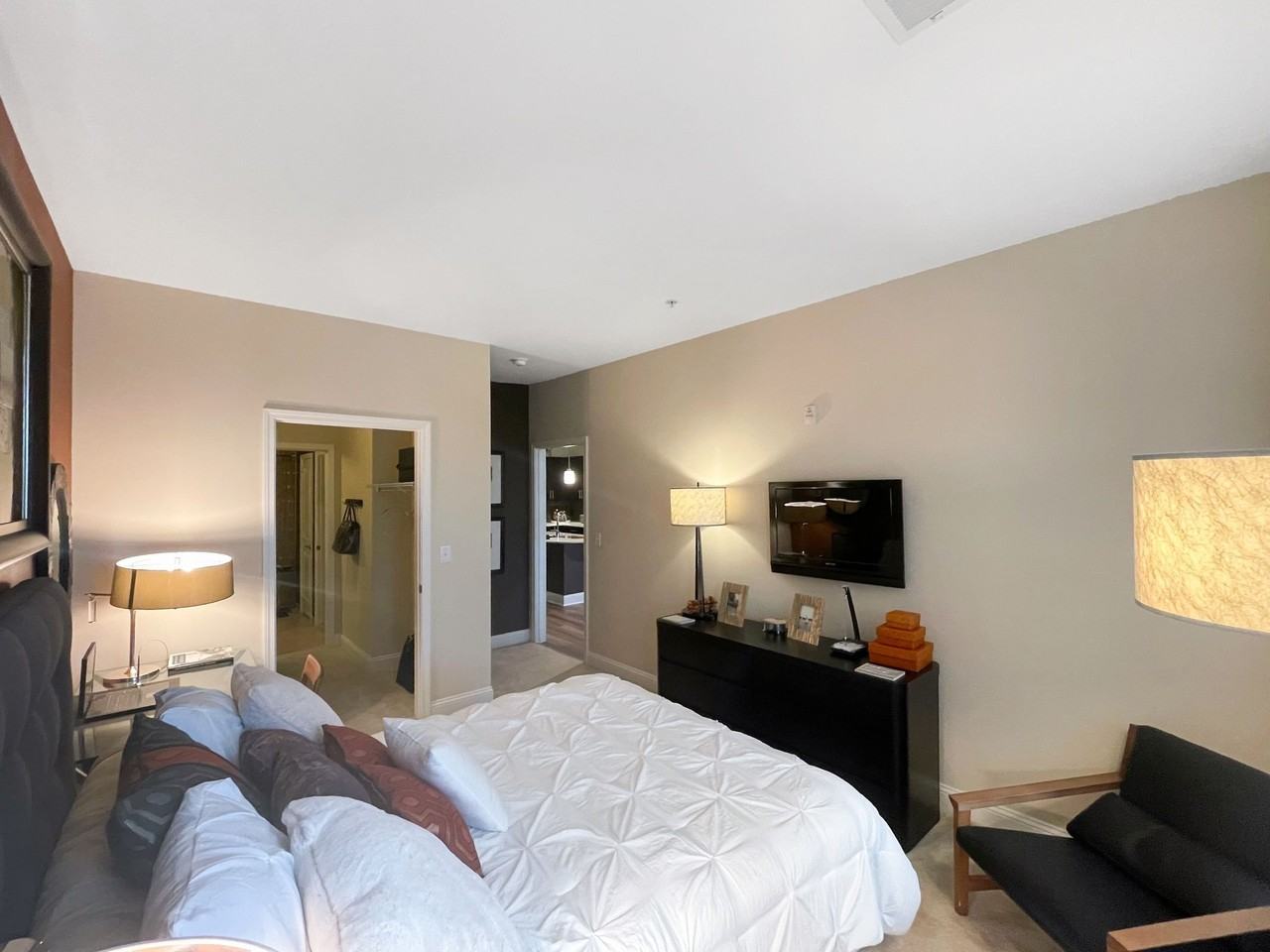 Gables Centerpointe - Photo 5 of 17