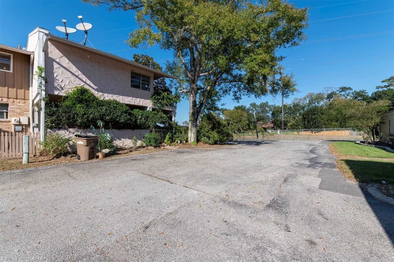 2137 Casa Rio Cir - Photo 2 of 36