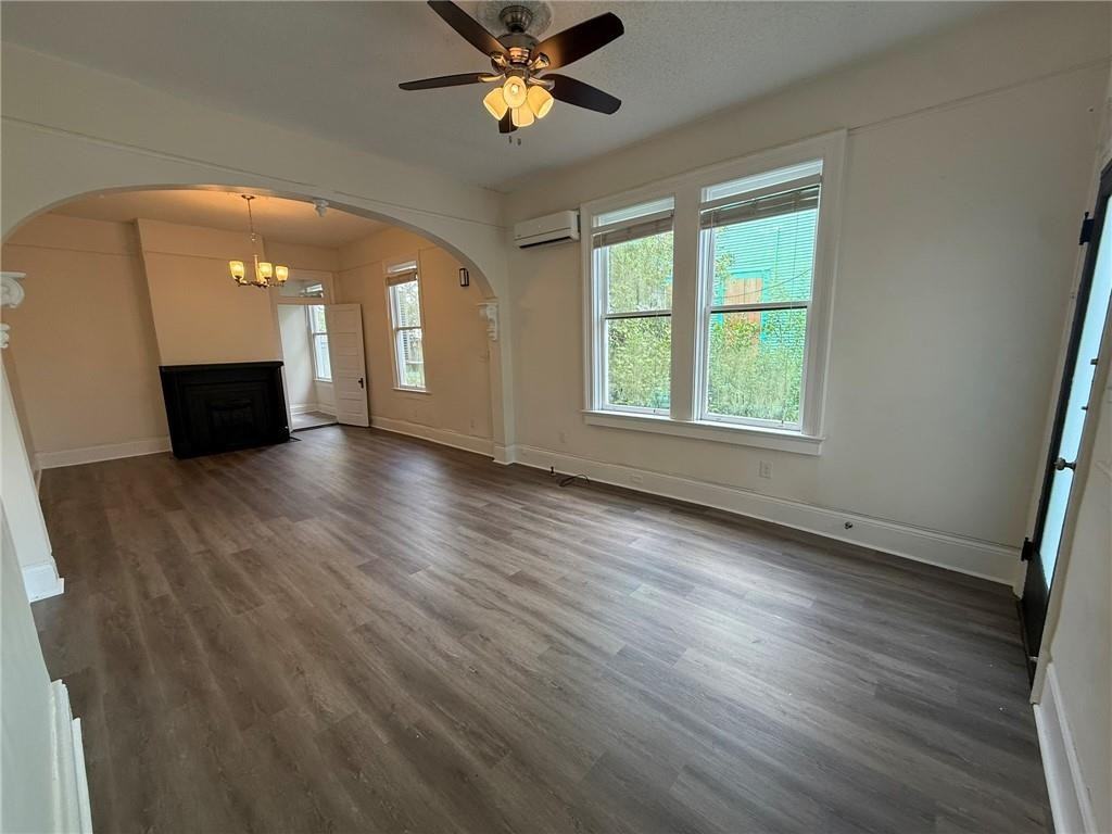 2310 Jena St - Photo 4 of 38