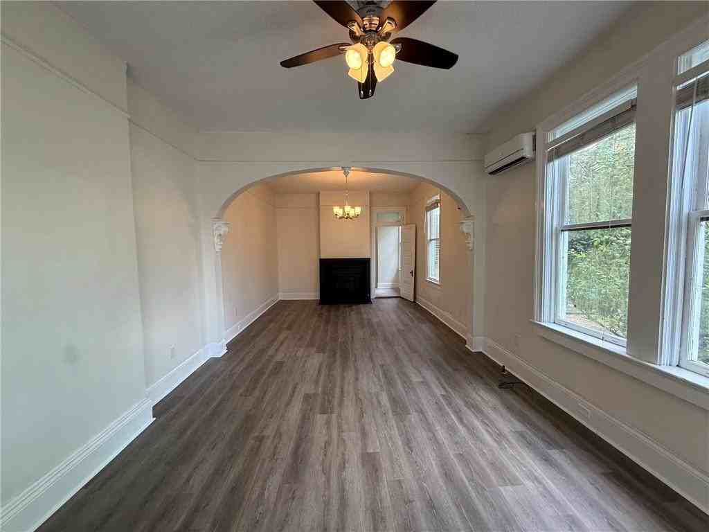 2310 Jena St - Photo 6 of 38