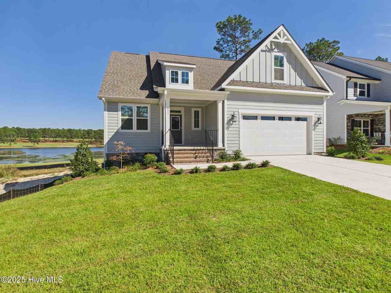 637 Watauga Ln - Photo 2 of 47