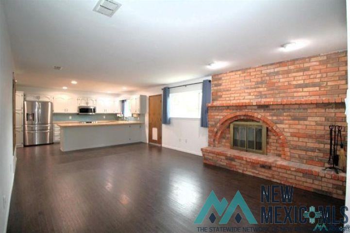 1321 Concord Rd - Photo 4 of 24