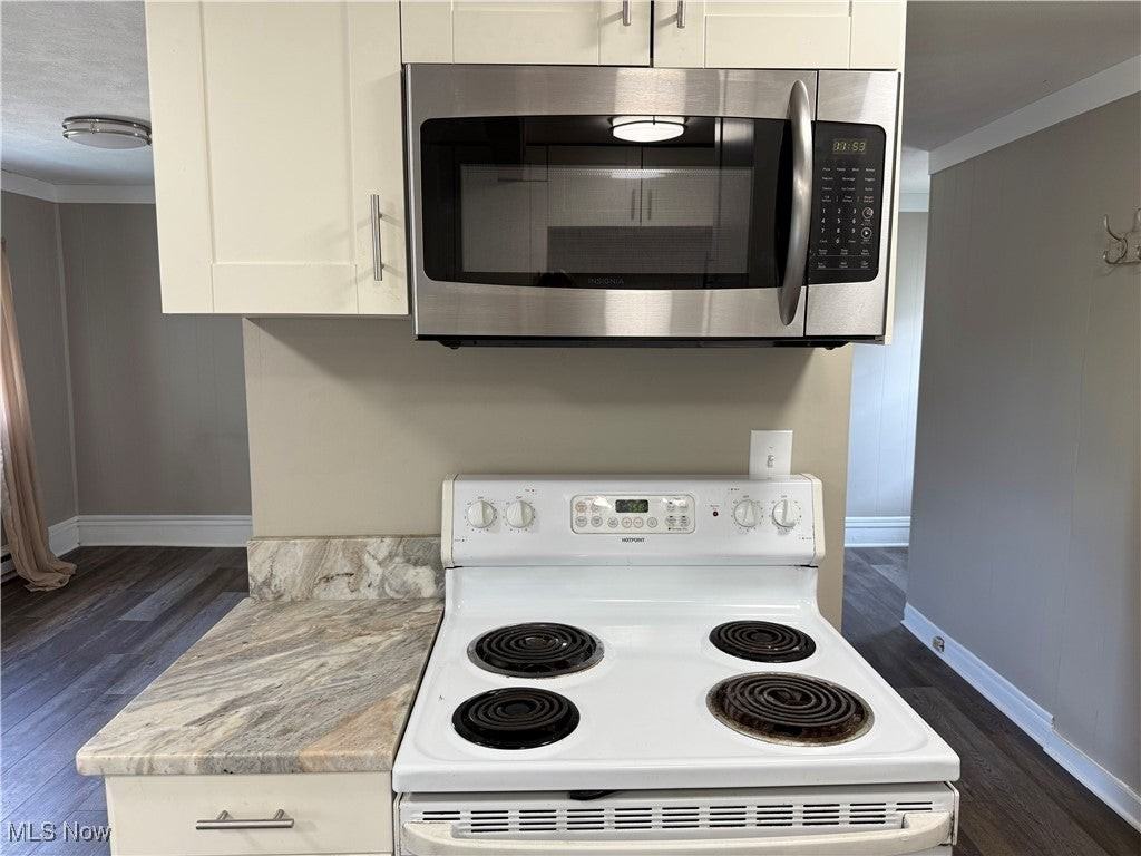 416 2nd St - Photo 2 of 7