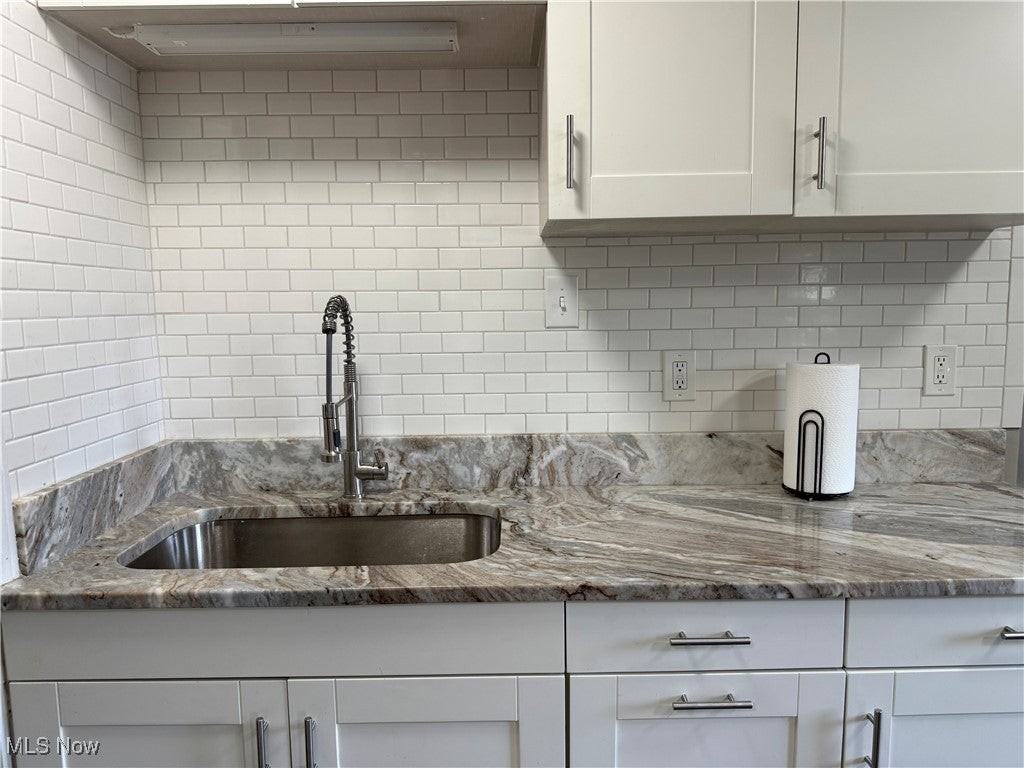 416 2nd St - Photo 3 of 7