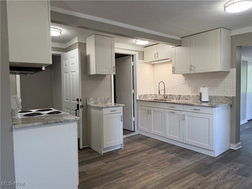 416 2nd St - Photo 4 of 7