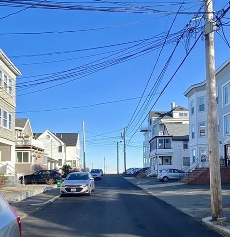 38 Trident Avenue - Photo 5 of 21