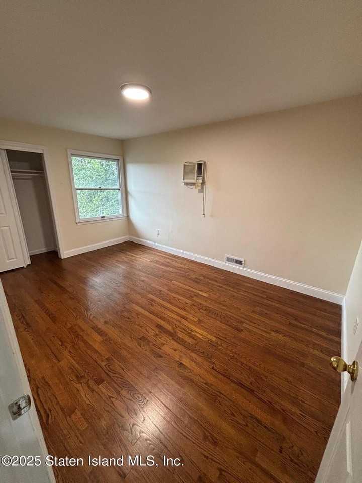 150 Manor Rd Unit 2 #2 - Photo 4 of 12