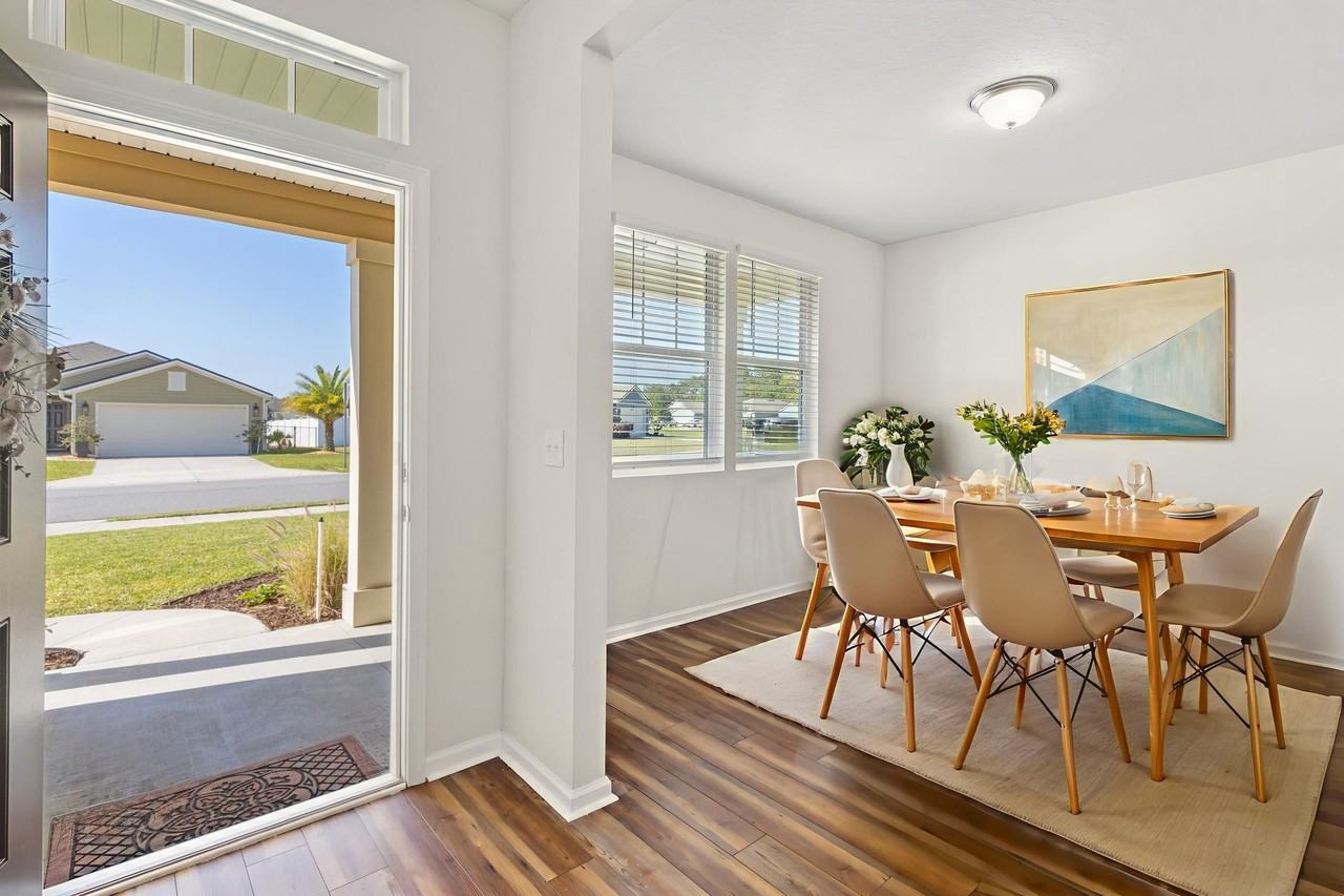 254 Seville Pkwy - Photo 5 of 50