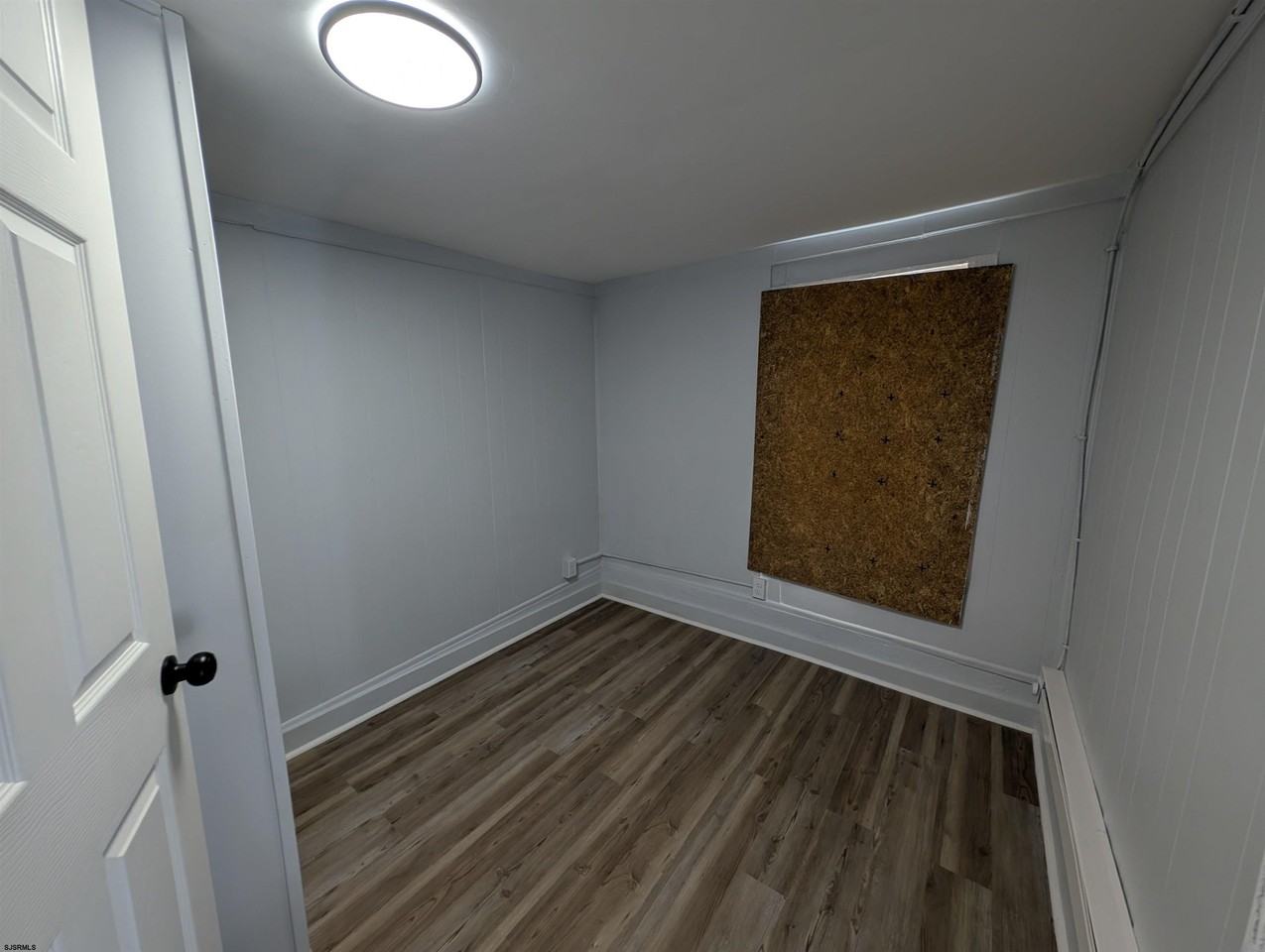 513 N Indiana Ave - Photo 6 of 20