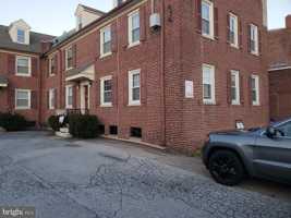 featured image of 5 Winston Ave Apt 1 #1