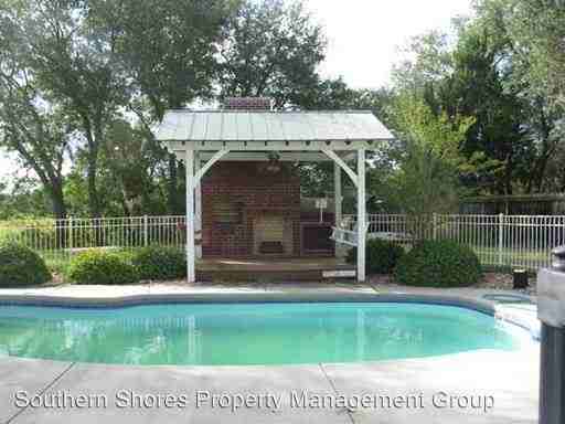 47 Anderson Ave - Photo 2 of 8