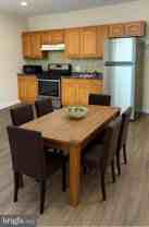 2715 E Ontario St Apt C #C - Photo 1 of 1