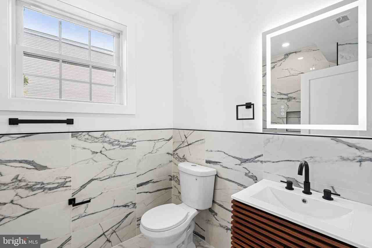 1947 N Marshall St Unit 3 #3 - Photo 6 of 18