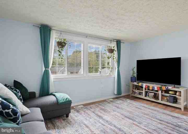 1654 Devil Ln - Photo 4 of 21