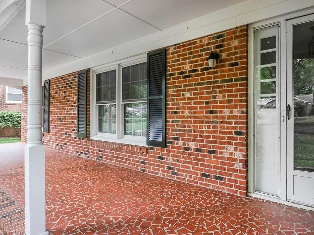 6 Covent Garden Ct - Photo 3 of 40