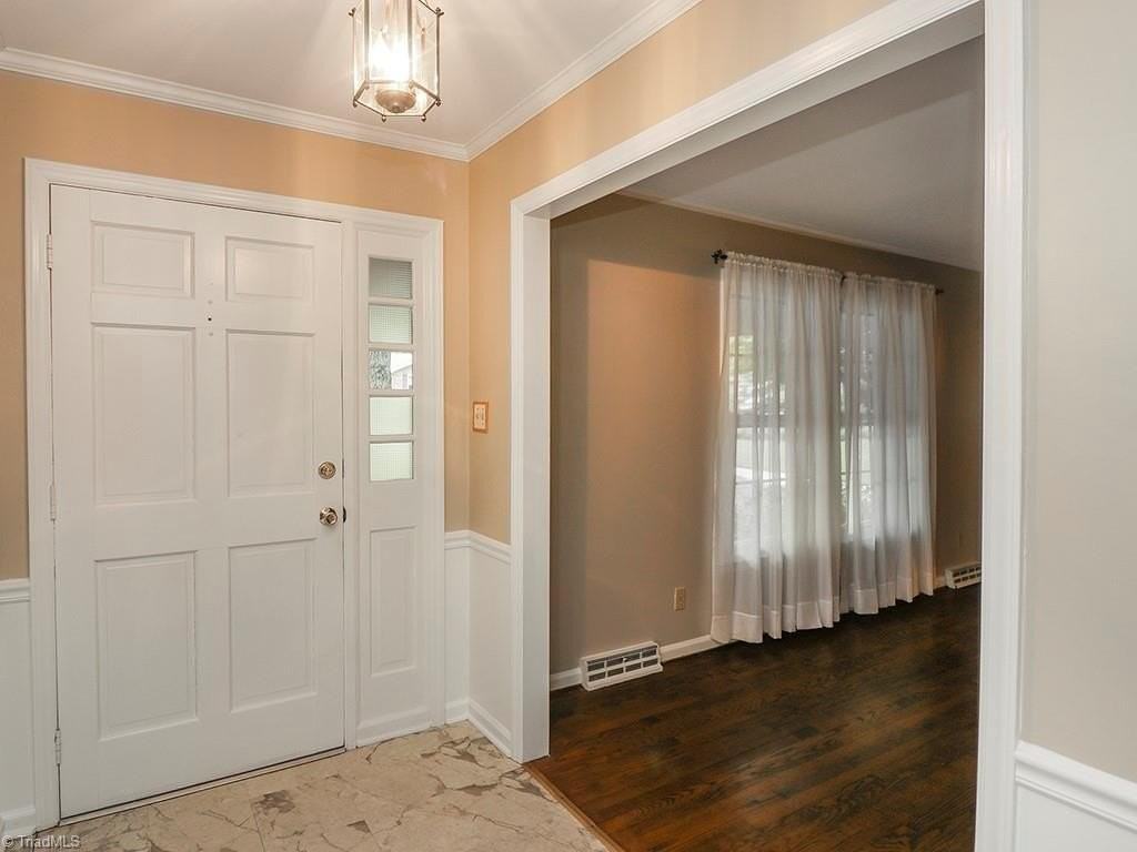 6 Covent Garden Ct - Photo 4 of 40