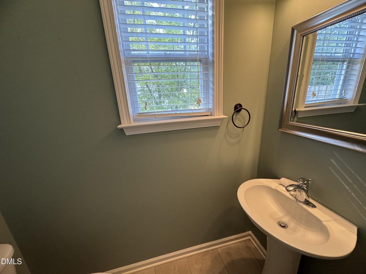 4008 Landover Lane - Photo 6 of 19