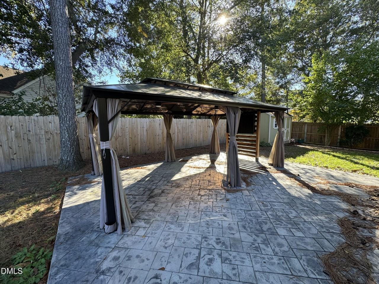 4008 Landover Lane - Photo 4 of 19