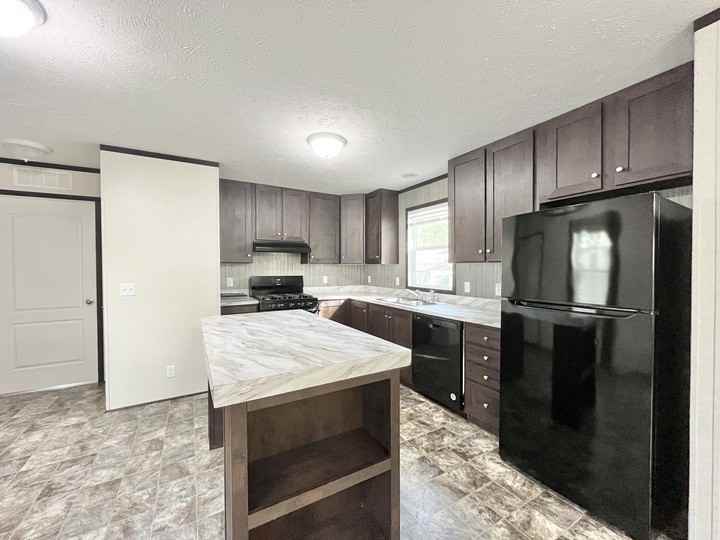 3701 2nd St #346 - Photo 3 of 23