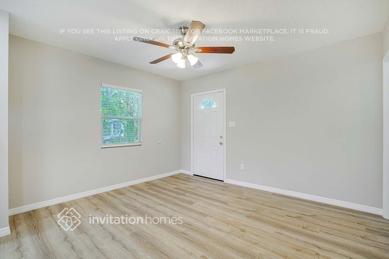 3725 Pine View Cir - Photo 2 of 17