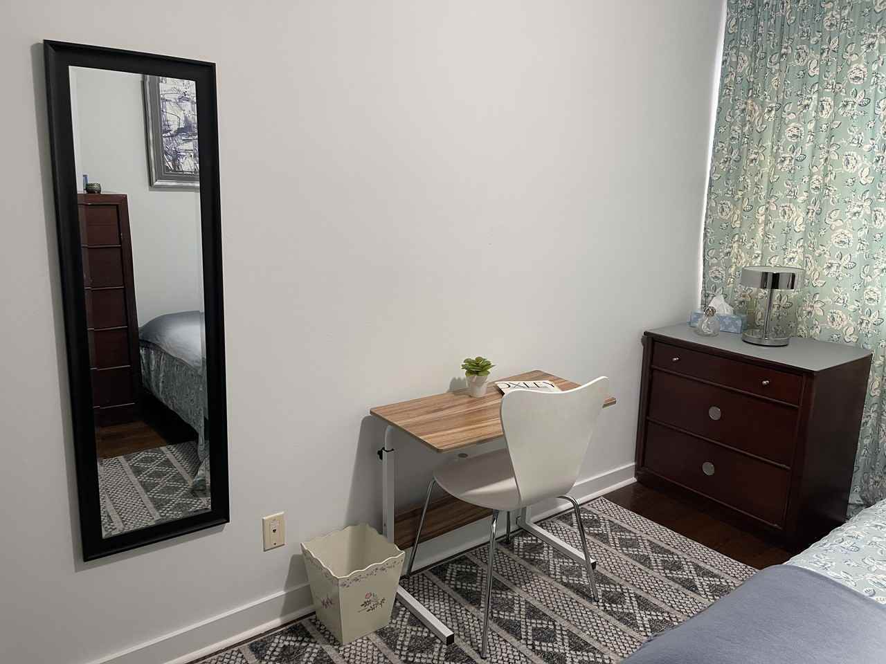 London Green Ct & Driftwood Ave - Photo 3 of 15