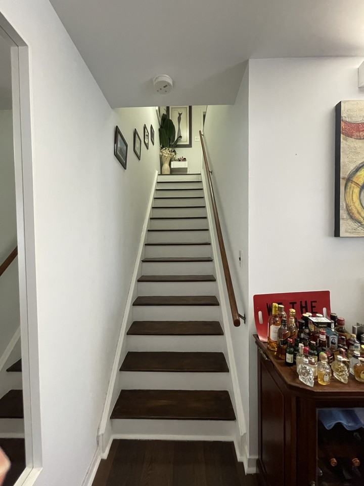 London Green Ct & Driftwood Ave - Photo 5 of 15