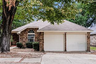 208 Vines Dr - Photo 1 of 1