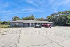 907 Center Ave #5 - Photo 1 of 1