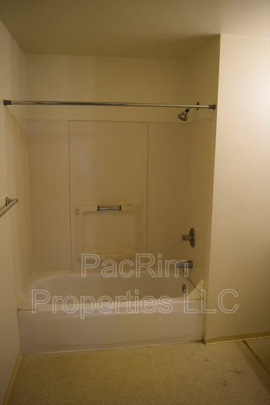 315 Barrow St - Photo 3 of 6