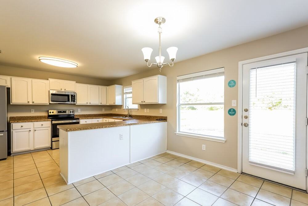 9923 Mustang Rise - Photo 6 of 17