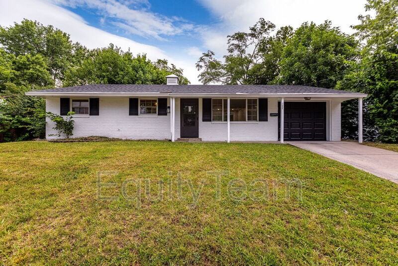 722 Castro Ln - Photo 2 of 28