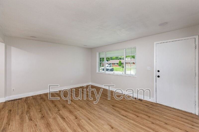 722 Castro Ln - Photo 4 of 28