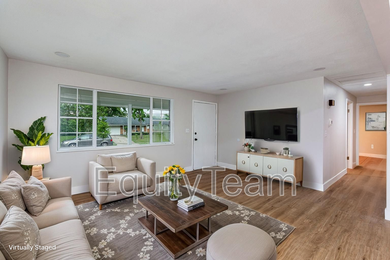 722 Castro Ln - Photo 5 of 28