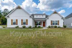 featured image of 3004 Earlham Way