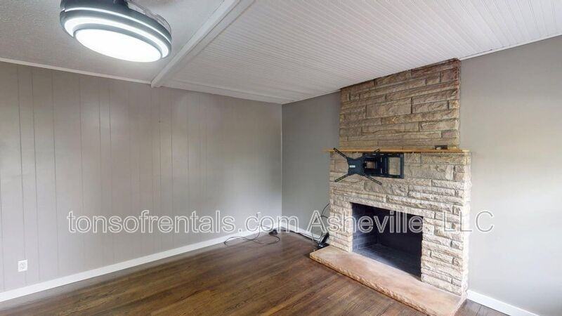 423 Crest Rd - Photo 7 of 27