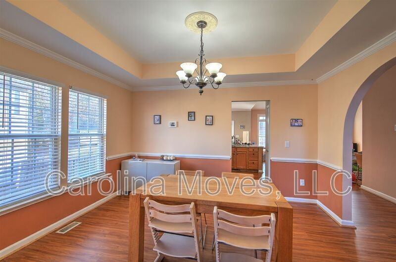 512 S Orchard Farms Ave - Photo 5 of 32