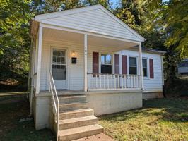 featured image of 304 Bay St