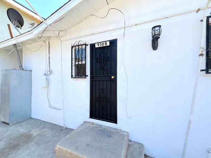 950 Clela Ave - Photo 2 of 13