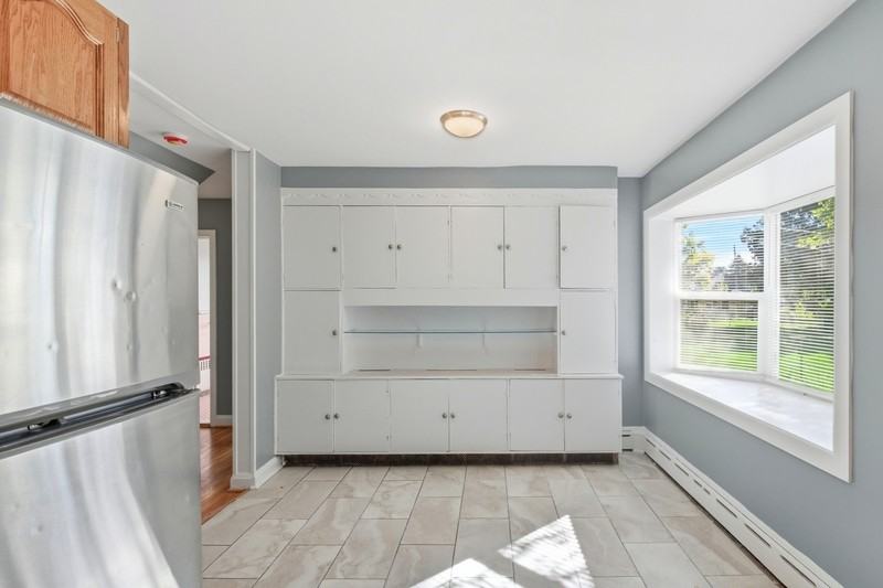 4311 Kennison Ave - Photo 4 of 21