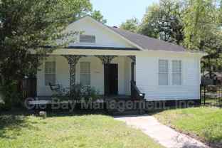 1725 Laurel St - Photo 1 of 1