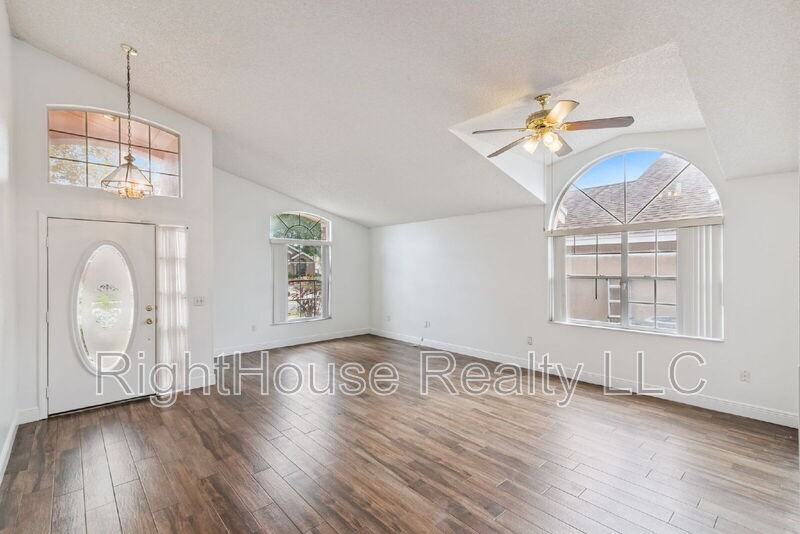 2732 Cahill Way - Photo 3 of 20