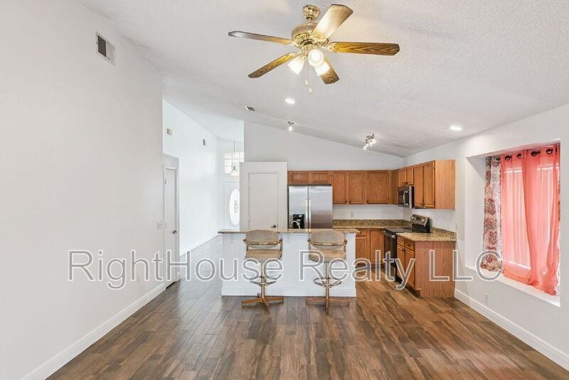 2732 Cahill Way - Photo 7 of 20