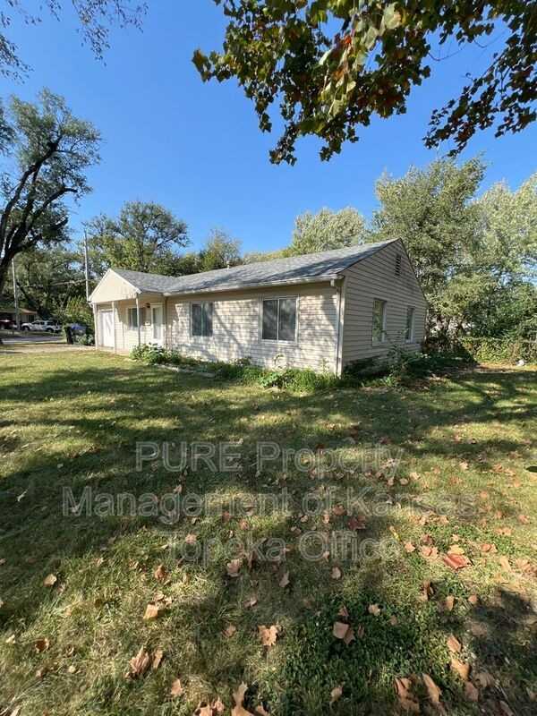 3643 Sw Clare Ave - Photo 2 of 20