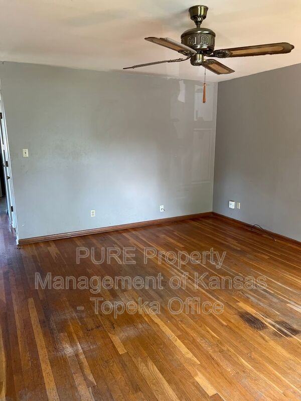 3241 Sw 31st Ter - Photo 5 of 16