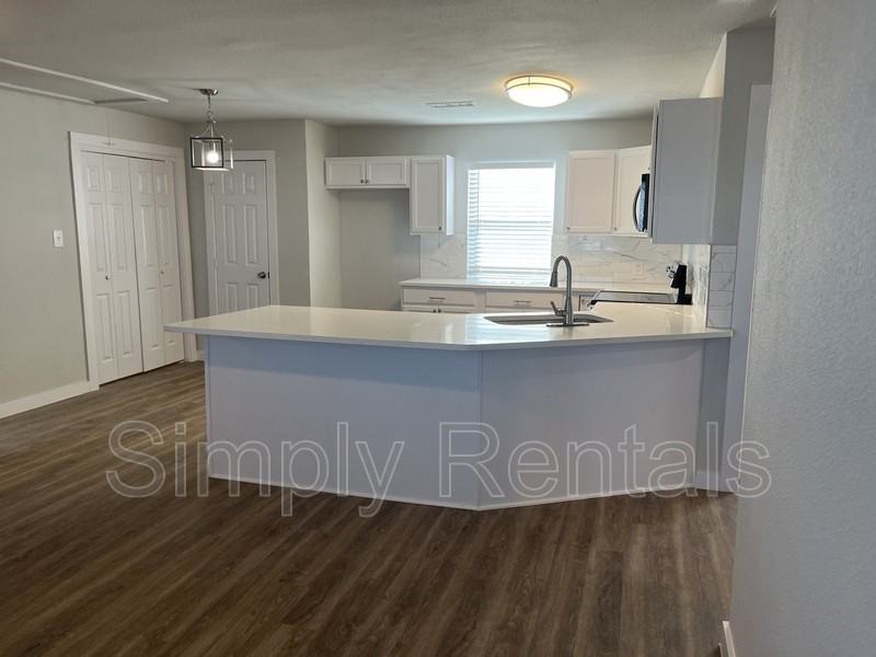 383 Mcilrath Rd - Photo 6 of 26