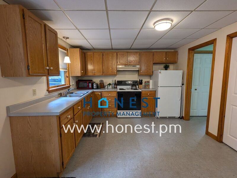 31 Joey Ln #5 - Photo 2 of 25