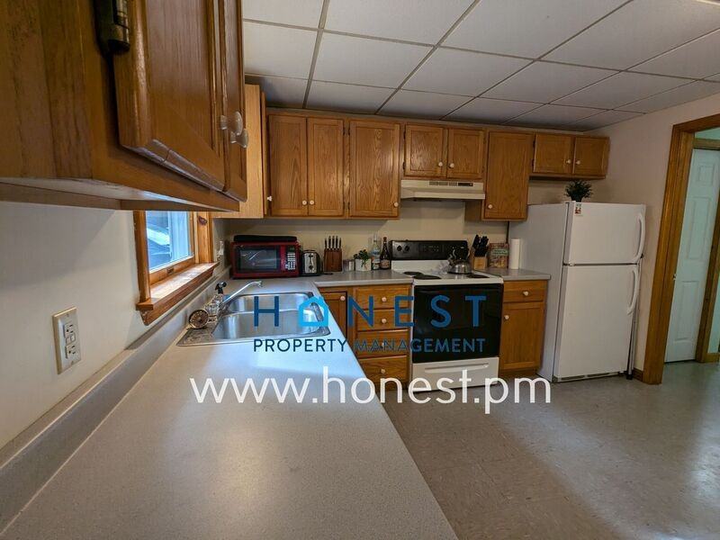 31 Joey Ln #5 - Photo 3 of 25