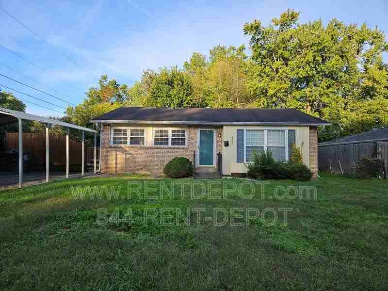 2207 S Ruston Ave - Photo 2 of 12