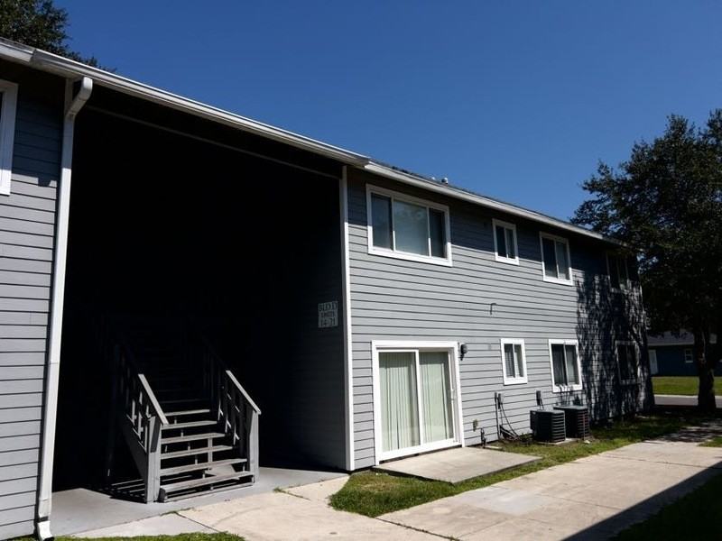 30 W Rhodes Dr - Photo 2 of 13