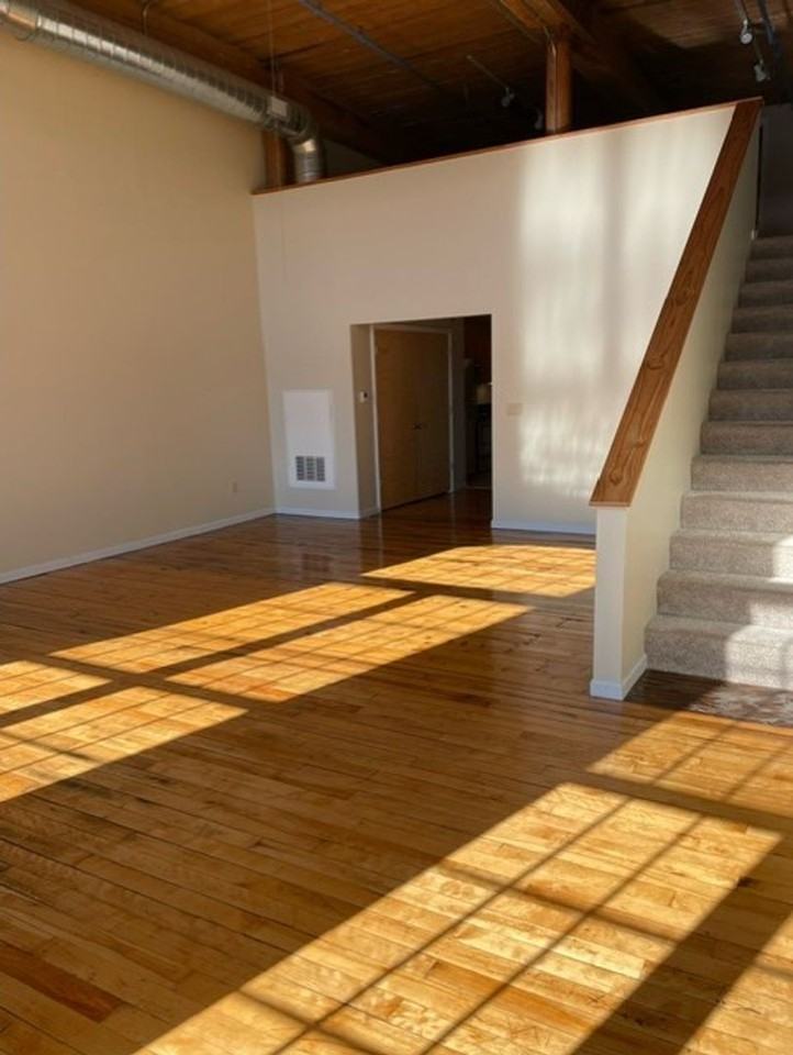 Victoria Riverside Lofts - Photo 3 of 50